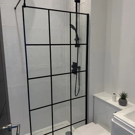 1 Bedroom Flat